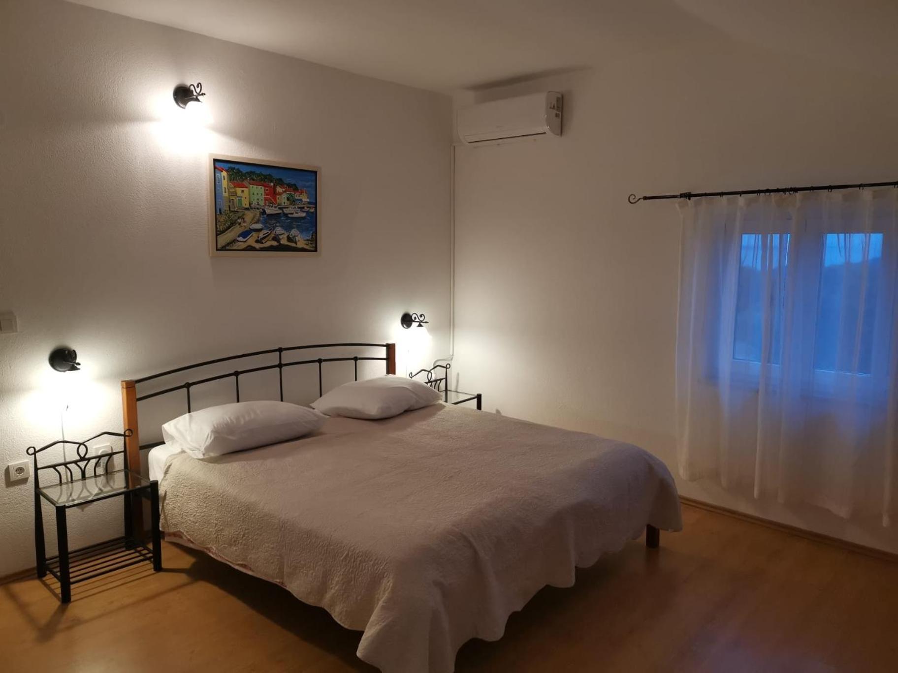 Apartman Kornu Велі-Лошинь Екстер'єр фото