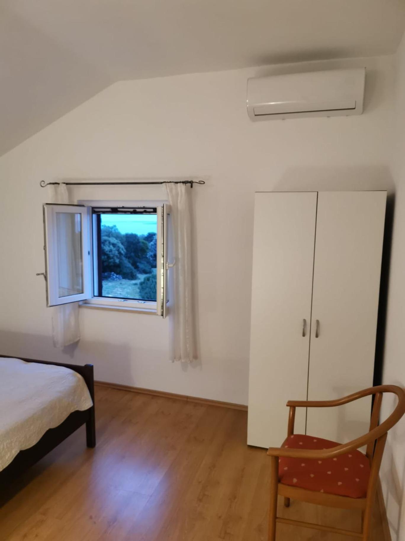 Apartman Kornu Велі-Лошинь Екстер'єр фото